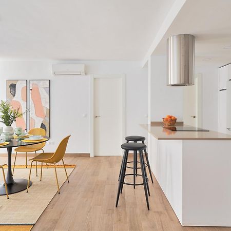 Apartamento En Primera Linea De Playa En La Malagueta Малага Экстерьер фото